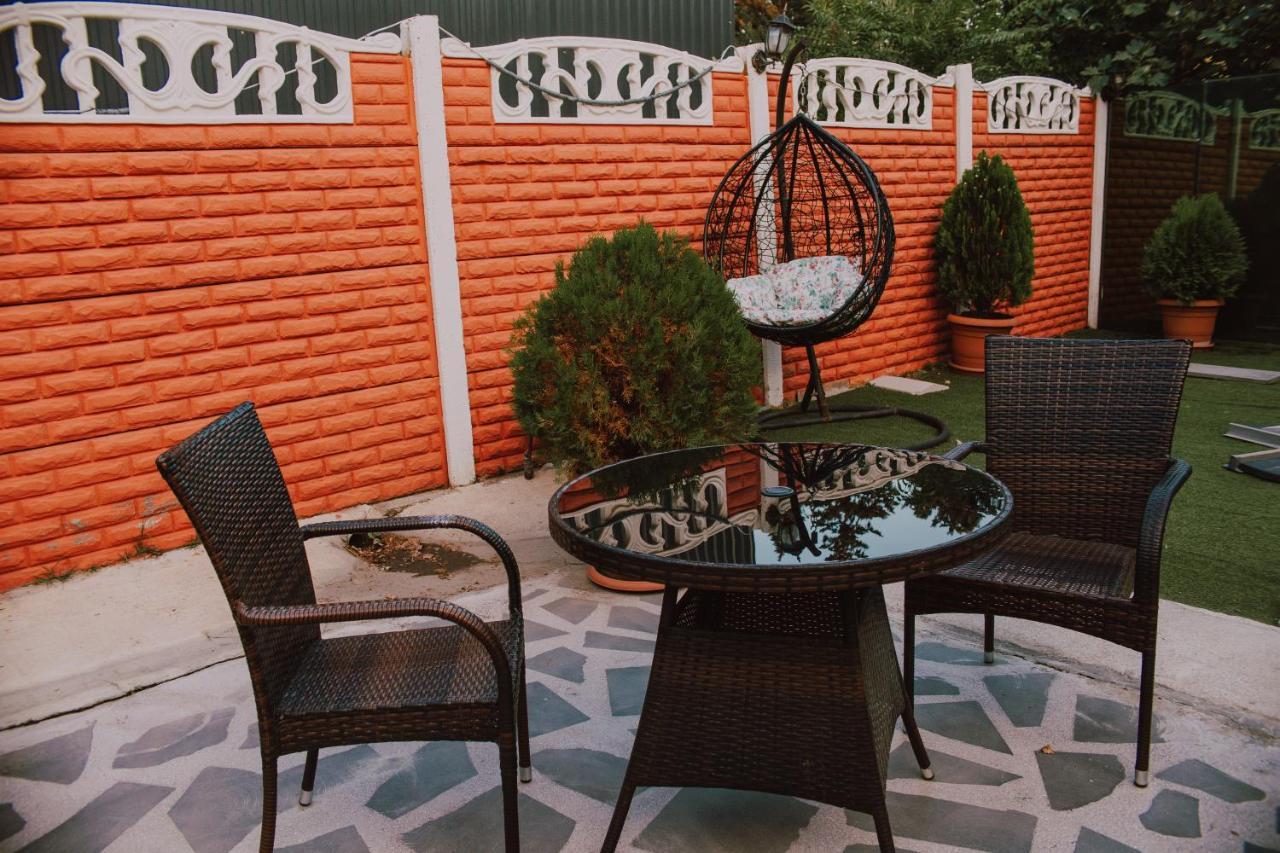 Hotel Lux Tbilisi Luaran gambar